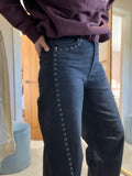 Marta Bitten Barrel leg jeans ~ Washed Black
