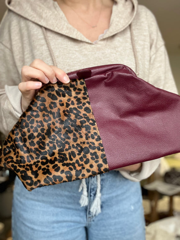 ESS Almeja Hermanita Leather Clutch ~ Burgundy Leopard