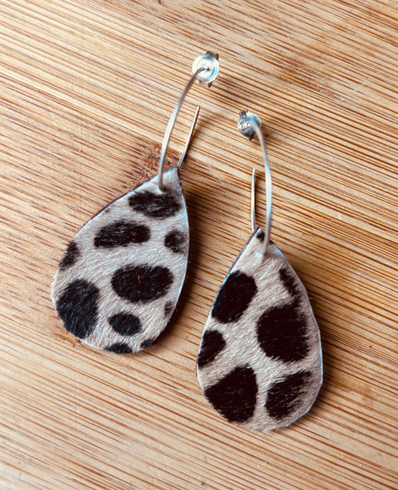Samba hoop earrings ~ Animal