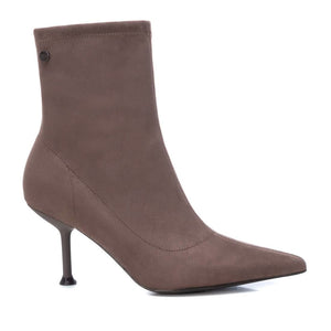 XTI Vegan Suede Kitten Heel Boot ~ Taupe